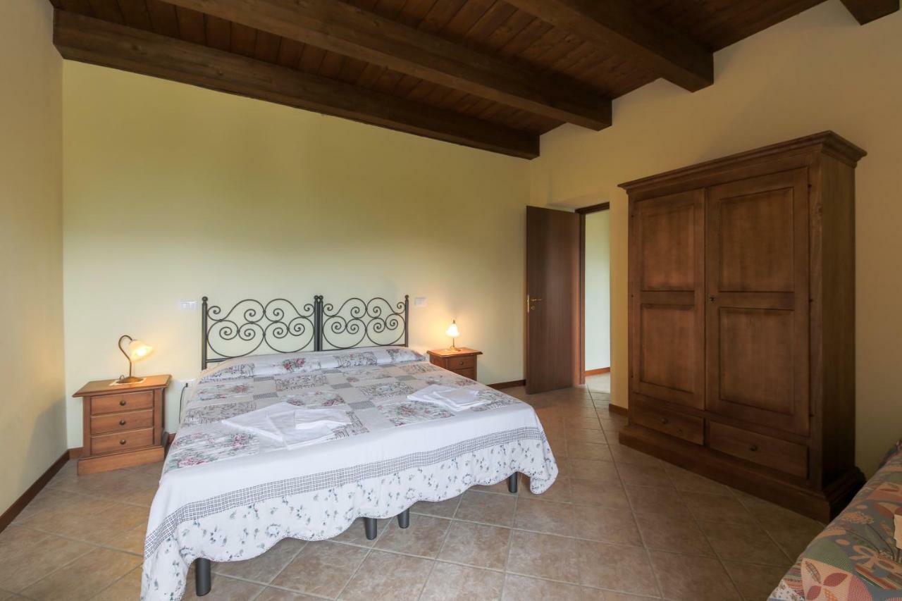 Agriturismo L'Antico Frutto Премилкуоре Екстериор снимка