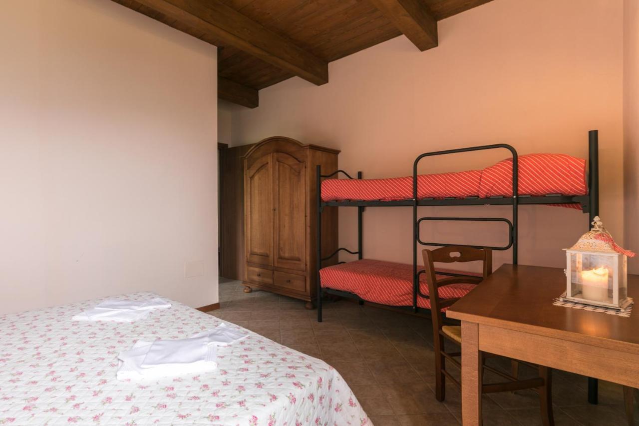 Agriturismo L'Antico Frutto Премилкуоре Екстериор снимка