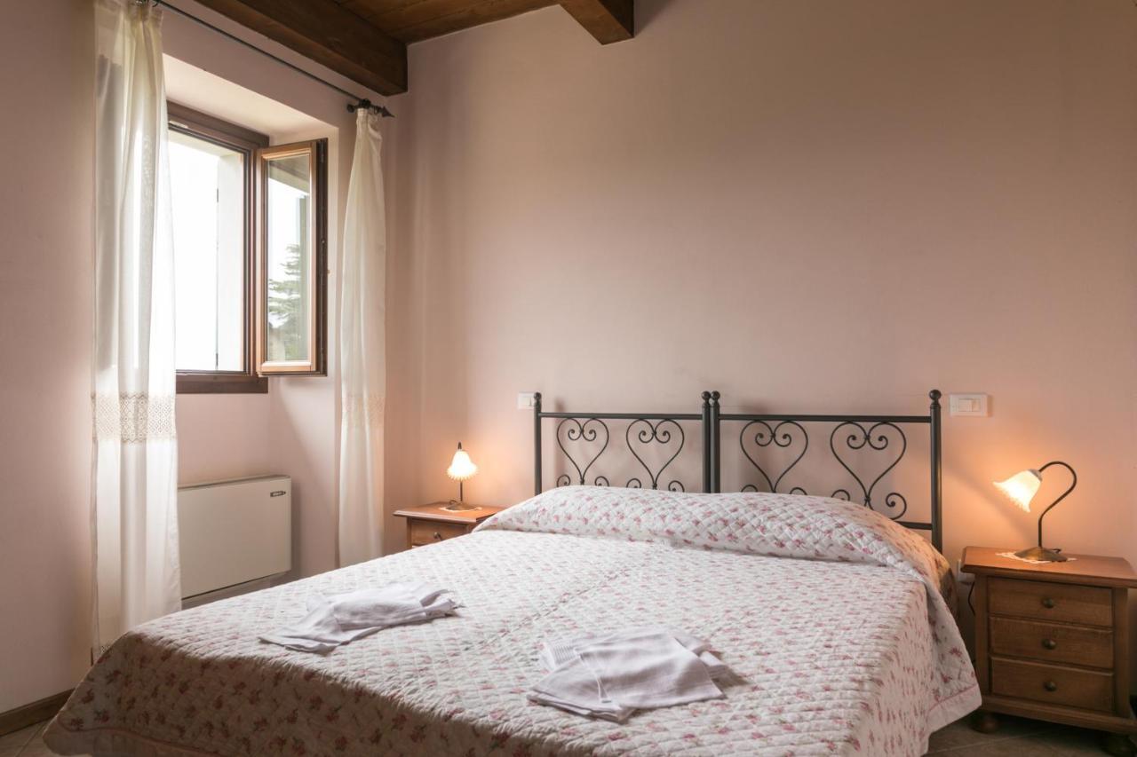 Agriturismo L'Antico Frutto Премилкуоре Екстериор снимка