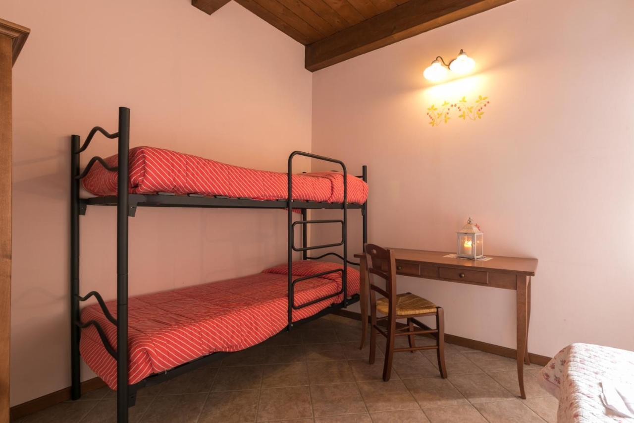 Agriturismo L'Antico Frutto Премилкуоре Екстериор снимка